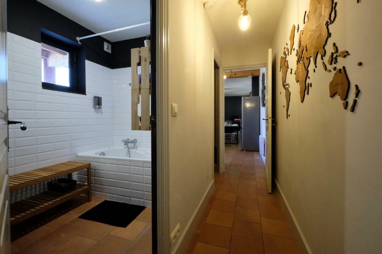 Melina - Appartement Dans Les Remparts De La Bastide Avec Parking Et Terrasse Каркассон Экстерьер фото